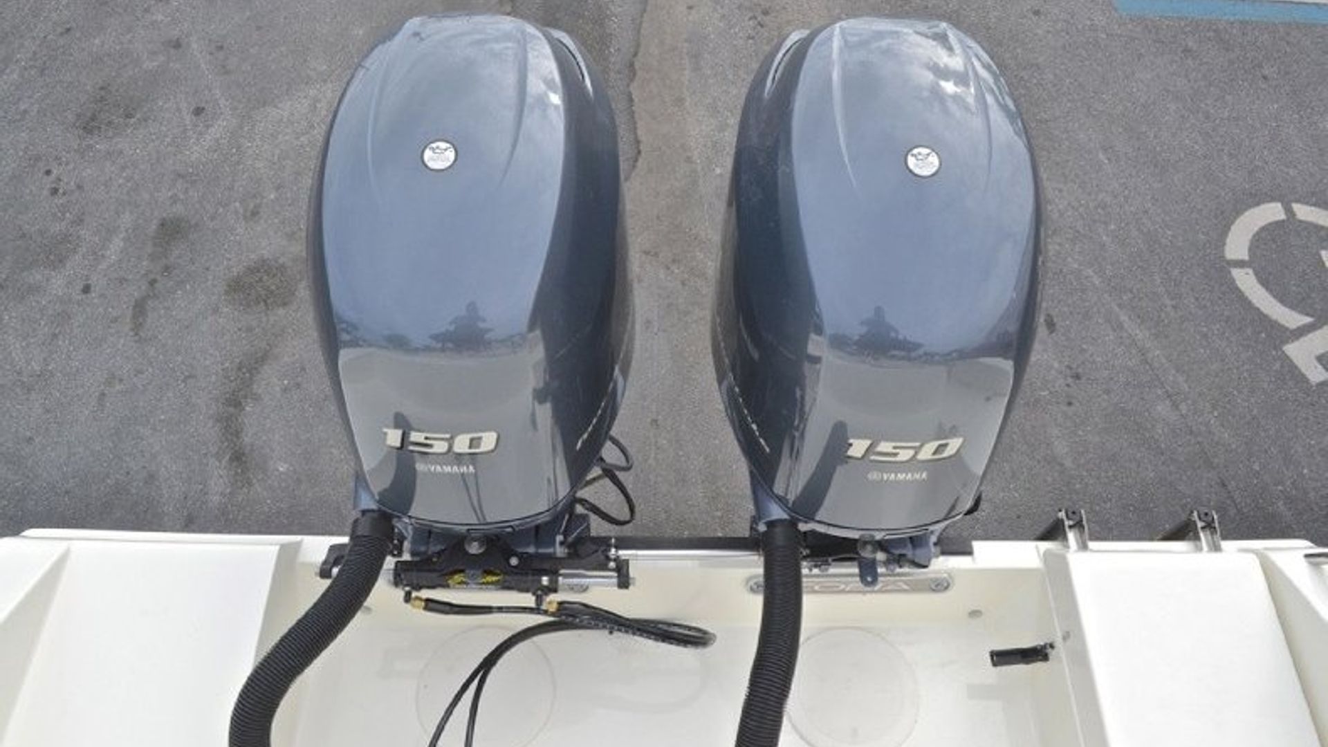 New 2013 Cobia 256 Center Console #K013 image 14