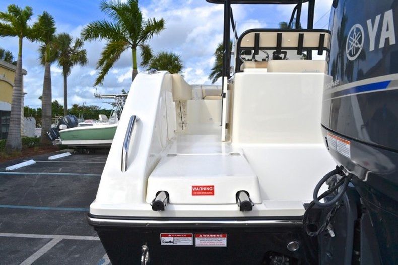 Thumbnail 18 for New 2013 Cobia 256 Center Console boat for sale in West Palm Beach, FL