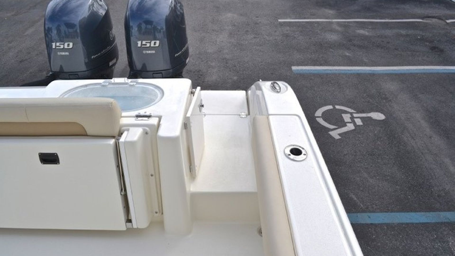 New 2013 Cobia 256 Center Console #K013 image 29