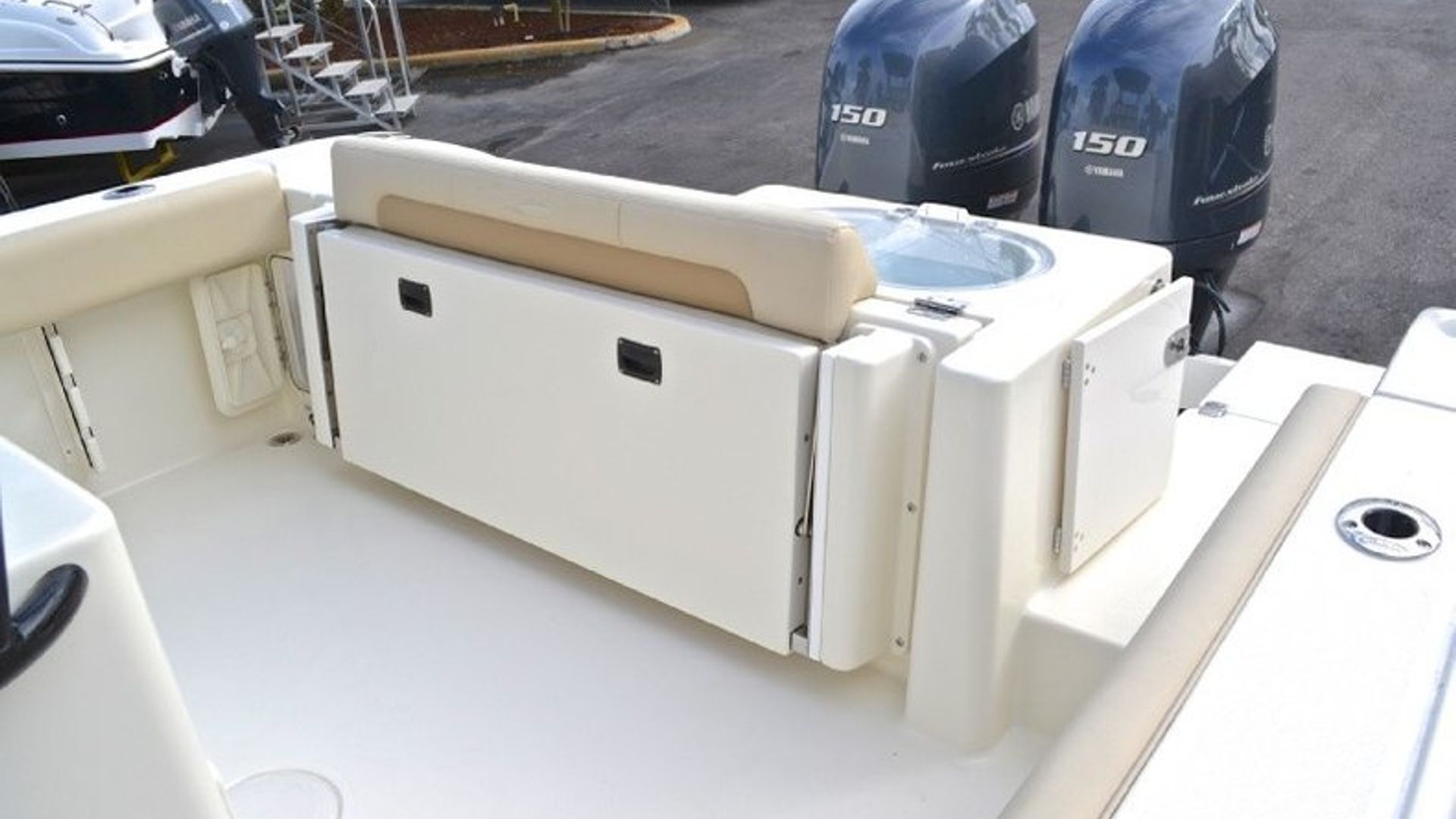 New 2013 Cobia 256 Center Console #K013 image 30