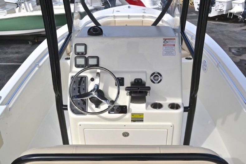 Thumbnail 45 for New 2013 Cobia 256 Center Console boat for sale in West Palm Beach, FL