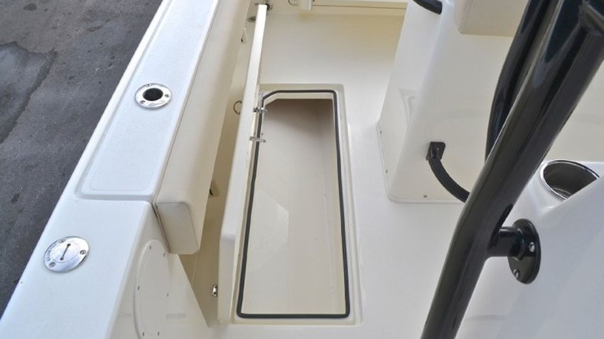 New 2013 Cobia 256 Center Console #K013 image 79