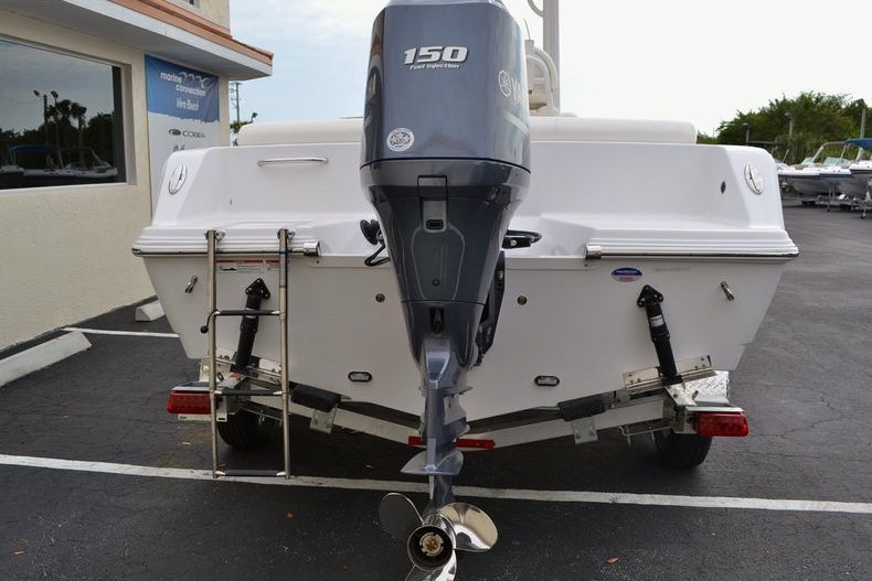 Thumbnail 6 for New 2014 Sportsman Heritage 211 Center Console boat for sale in West Palm Beach, FL