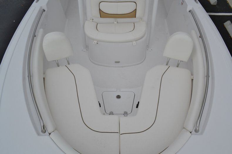 Thumbnail 12 for New 2014 Sportsman Heritage 211 Center Console boat for sale in West Palm Beach, FL