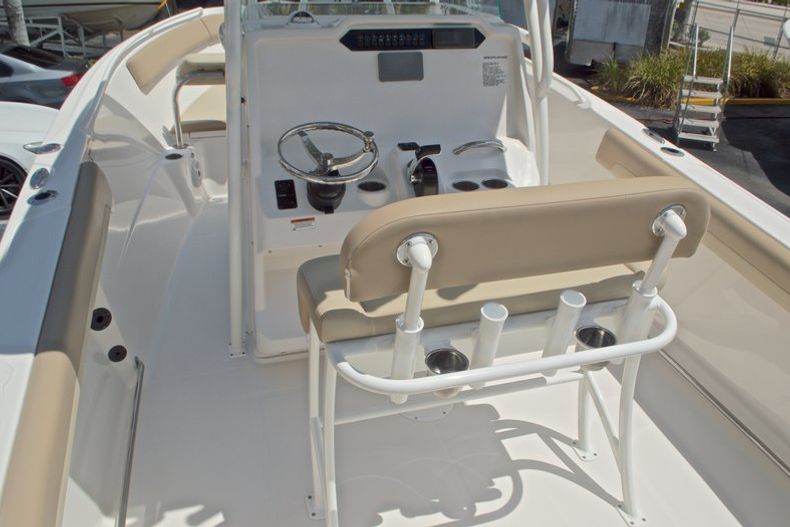 Thumbnail 9 for New 2017 Sailfish 240 CC Center Console boat for sale in Miami, FL