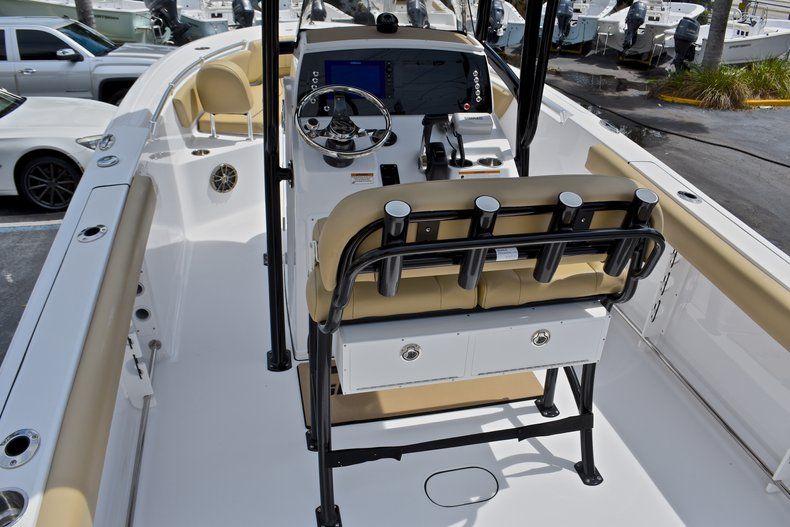 Thumbnail 11 for New 2017 Sportsman Open 232 Center Console boat for sale in West Palm Beach, FL