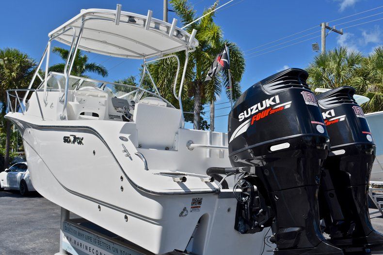 Thumbnail 7 for Used 2009 Sea Fox 256 Walk Around boat for sale in West Palm Beach, FL