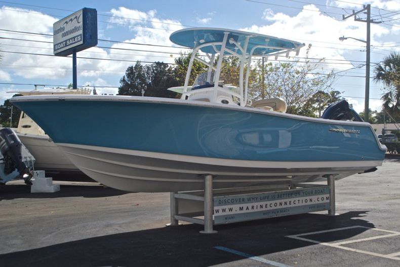 Thumbnail 3 for New 2017 Sportsman Open 232 Center Console boat for sale in West Palm Beach, FL