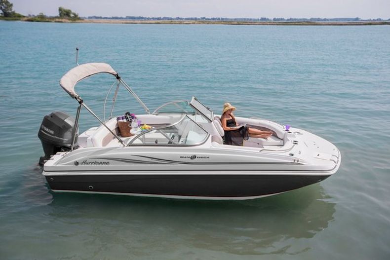 Thumbnail 17 for New 2015 Hurricane SunDeck SD 187 OB boat for sale in Vero Beach, FL