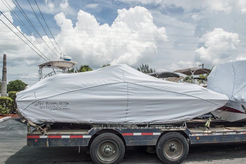 New 2015 Hurricane SunDeck SD 187 OB boat for sale in Vero Beach, FL