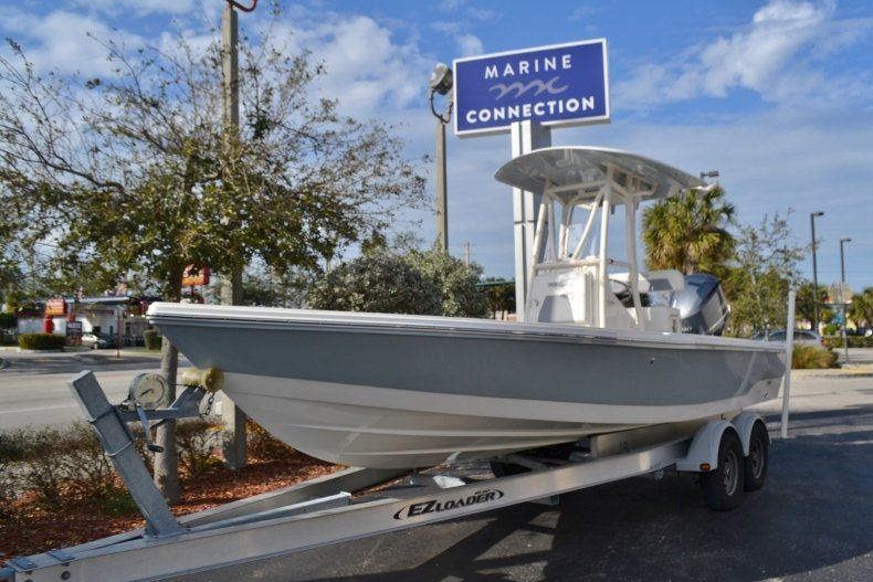 Thumbnail 1 for New 2018 Pathfinder 2400 TRS Bay Boat boat for sale in Vero Beach, FL
