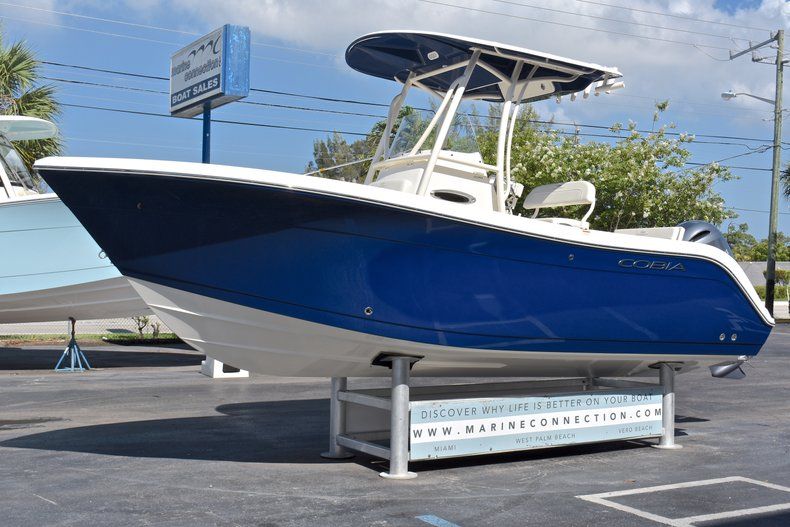 Thumbnail 3 for New 2017 Cobia 220 Center Console boat for sale in West Palm Beach, FL