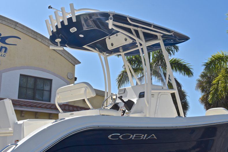 Thumbnail 9 for New 2017 Cobia 220 Center Console boat for sale in West Palm Beach, FL