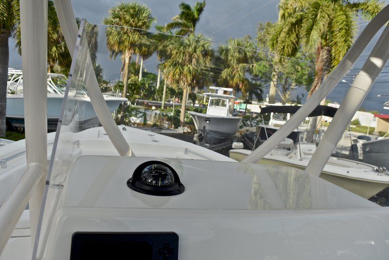 Thumbnail 27 for New 2018 Cobia 220 Center Console boat for sale in West Palm Beach, FL
