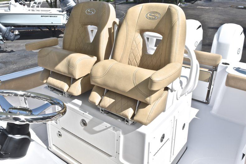Thumbnail 37 for New 2019 Sportsman Open 282 Center Console boat for sale in Miami, FL