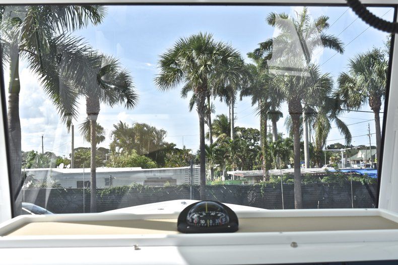 Thumbnail 39 for New 2019 Sportsman Open 282 Center Console boat for sale in Miami, FL