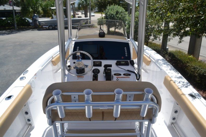 Thumbnail 9 for New 2019 Sportsman Open 212 Center Console boat for sale in Fort Lauderdale, FL