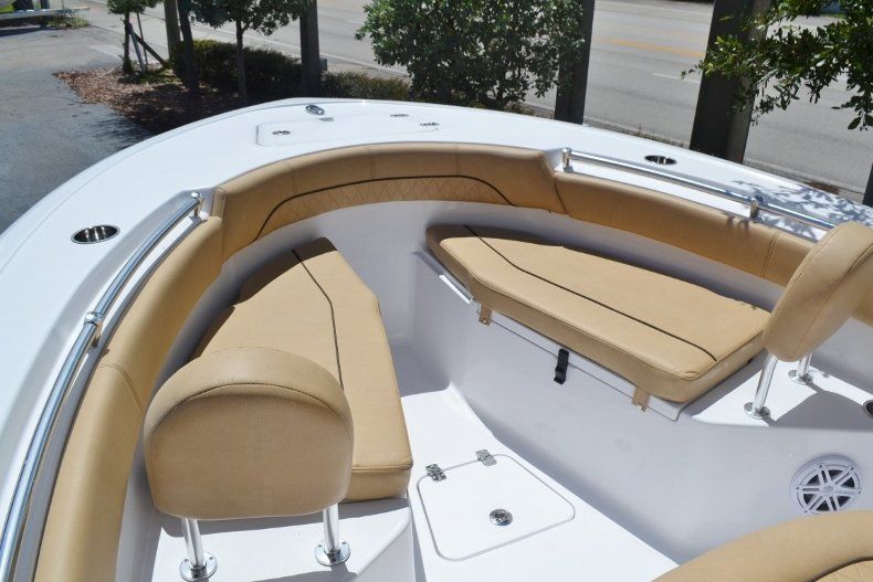 Thumbnail 12 for New 2019 Sportsman Open 212 Center Console boat for sale in Fort Lauderdale, FL