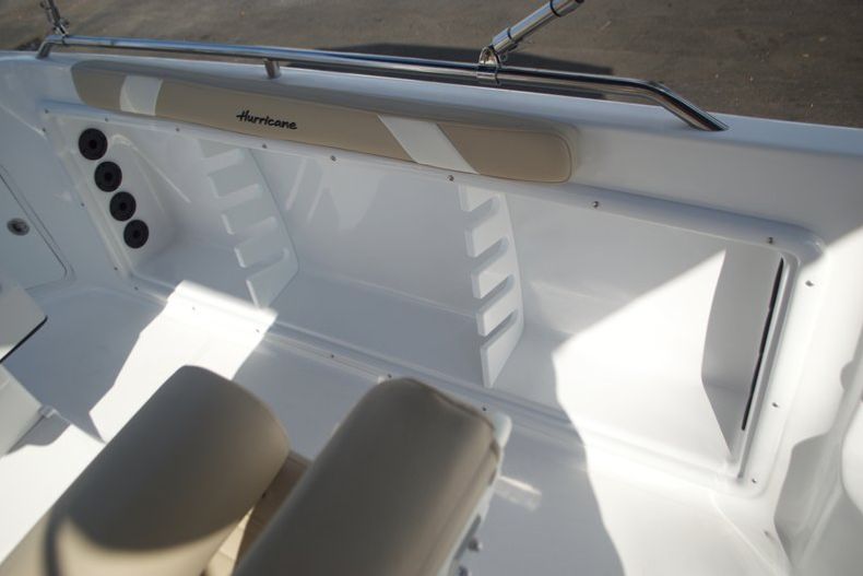 Thumbnail 31 for New 2016 Hurricane Sundeck Sport SS 231 OB boat for sale in West Palm Beach, FL