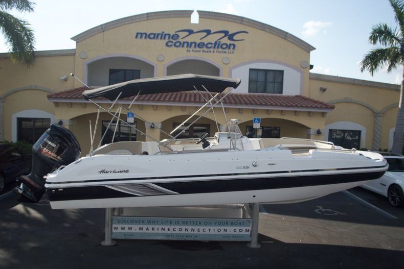 Thumbnail 1 for New 2016 Hurricane Sundeck Sport SS 231 OB boat for sale in West Palm Beach, FL