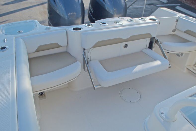 Thumbnail 13 for New 2016 Sailfish 270 CC Center Console boat for sale in Miami, FL