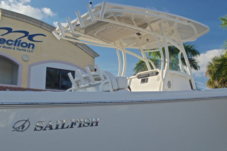 Thumbnail 10 for New 2016 Sailfish 270 CC Center Console boat for sale in Miami, FL