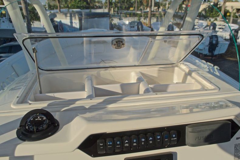 Thumbnail 33 for New 2016 Sailfish 270 CC Center Console boat for sale in Miami, FL