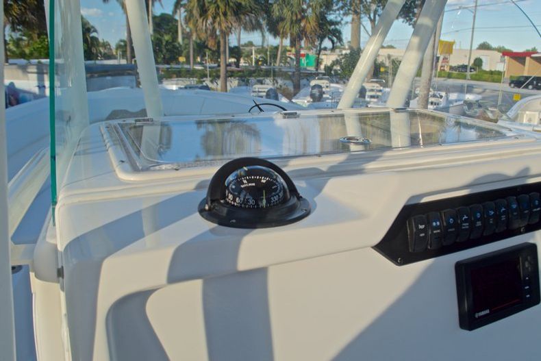 Thumbnail 32 for New 2016 Sailfish 270 CC Center Console boat for sale in Miami, FL