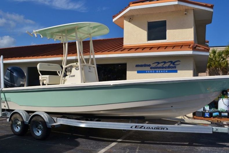 New 2016 Pathfinder 2400 TRS Bay Boat boat for sale in Vero Beach, FL
