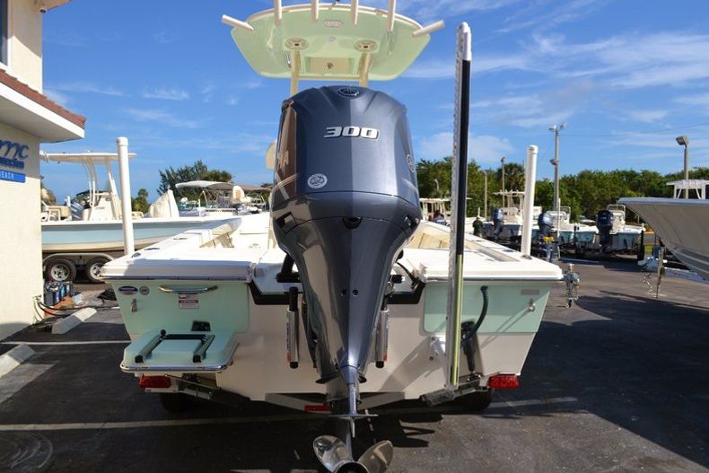 Thumbnail 5 for New 2016 Pathfinder 2400 TRS Bay Boat boat for sale in Vero Beach, FL