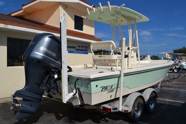 Thumbnail 6 for New 2016 Pathfinder 2400 TRS Bay Boat boat for sale in Vero Beach, FL