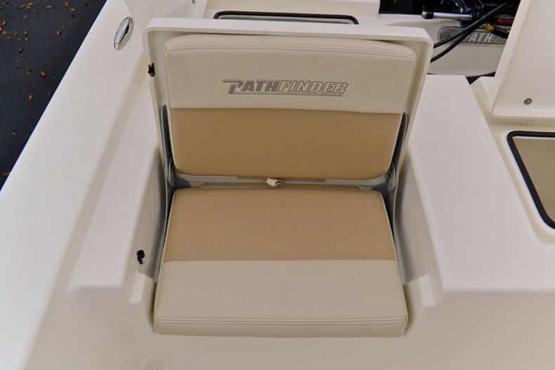 Thumbnail 19 for New 2014 Pathfinder 2200 TRS Bay Boat boat for sale in Vero Beach, FL
