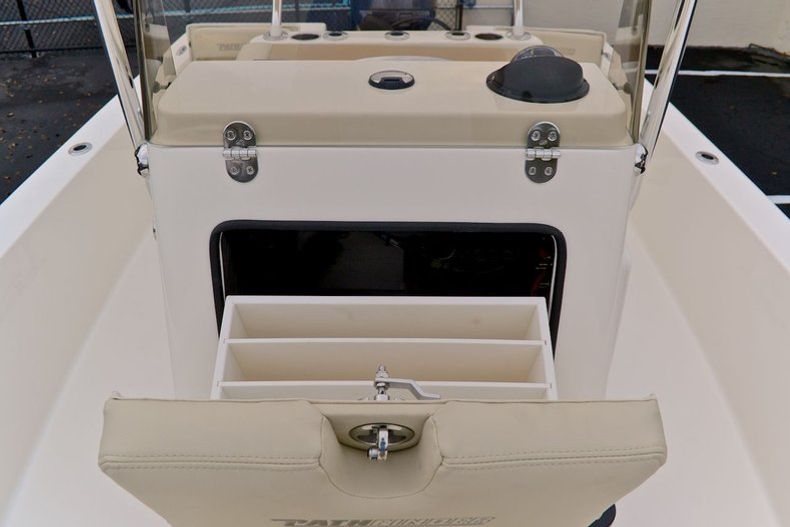 Thumbnail 36 for New 2014 Pathfinder 2200 TRS Bay Boat boat for sale in Vero Beach, FL