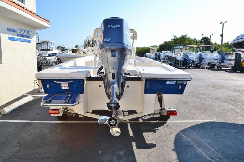 Thumbnail 5 for New 2014 Pathfinder 2200 TRS Bay Boat boat for sale in Vero Beach, FL