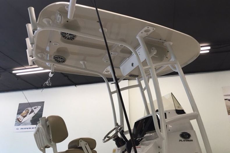Thumbnail 6 for New 2016 Sportsman Masters 227 Bay Boat boat for sale in West Palm Beach, FL