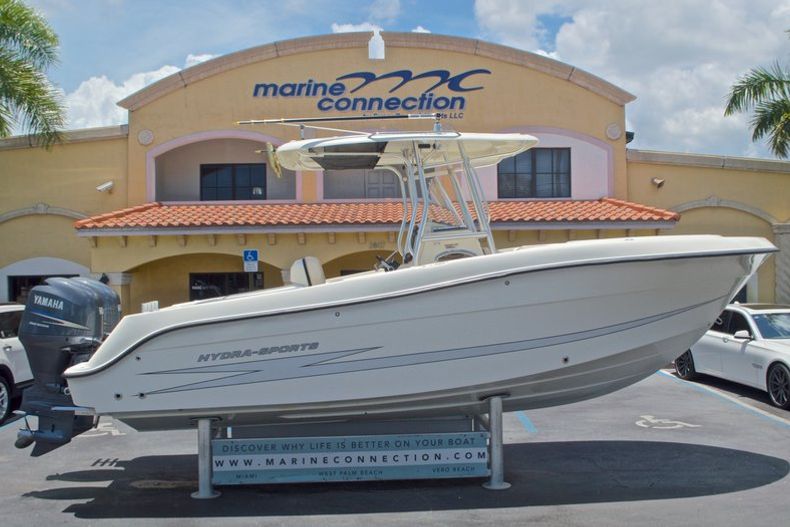 Used 2008 Hydra-Sports 2500 Vector Center Console boat for sale in West Palm Beach, FL