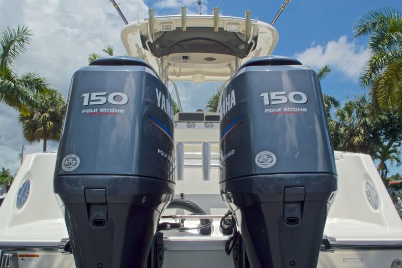 Thumbnail 11 for Used 2008 Hydra-Sports 2500 Vector Center Console boat for sale in West Palm Beach, FL