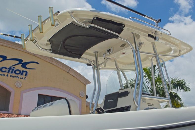 Thumbnail 10 for Used 2008 Hydra-Sports 2500 Vector Center Console boat for sale in West Palm Beach, FL