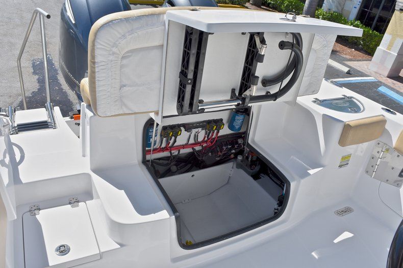 Thumbnail 15 for New 2018 Sportsman Heritage 251 Center Console boat for sale in West Palm Beach, FL