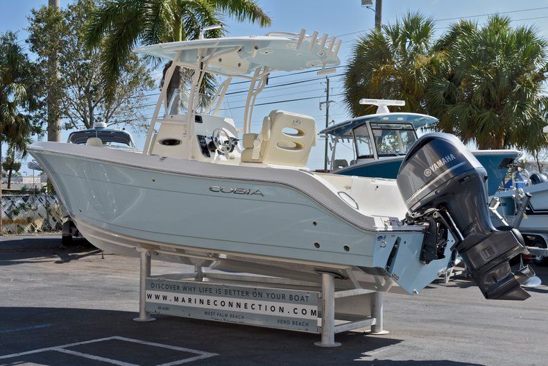 Thumbnail 6 for New 2018 Cobia 237 Center Console boat for sale in West Palm Beach, FL