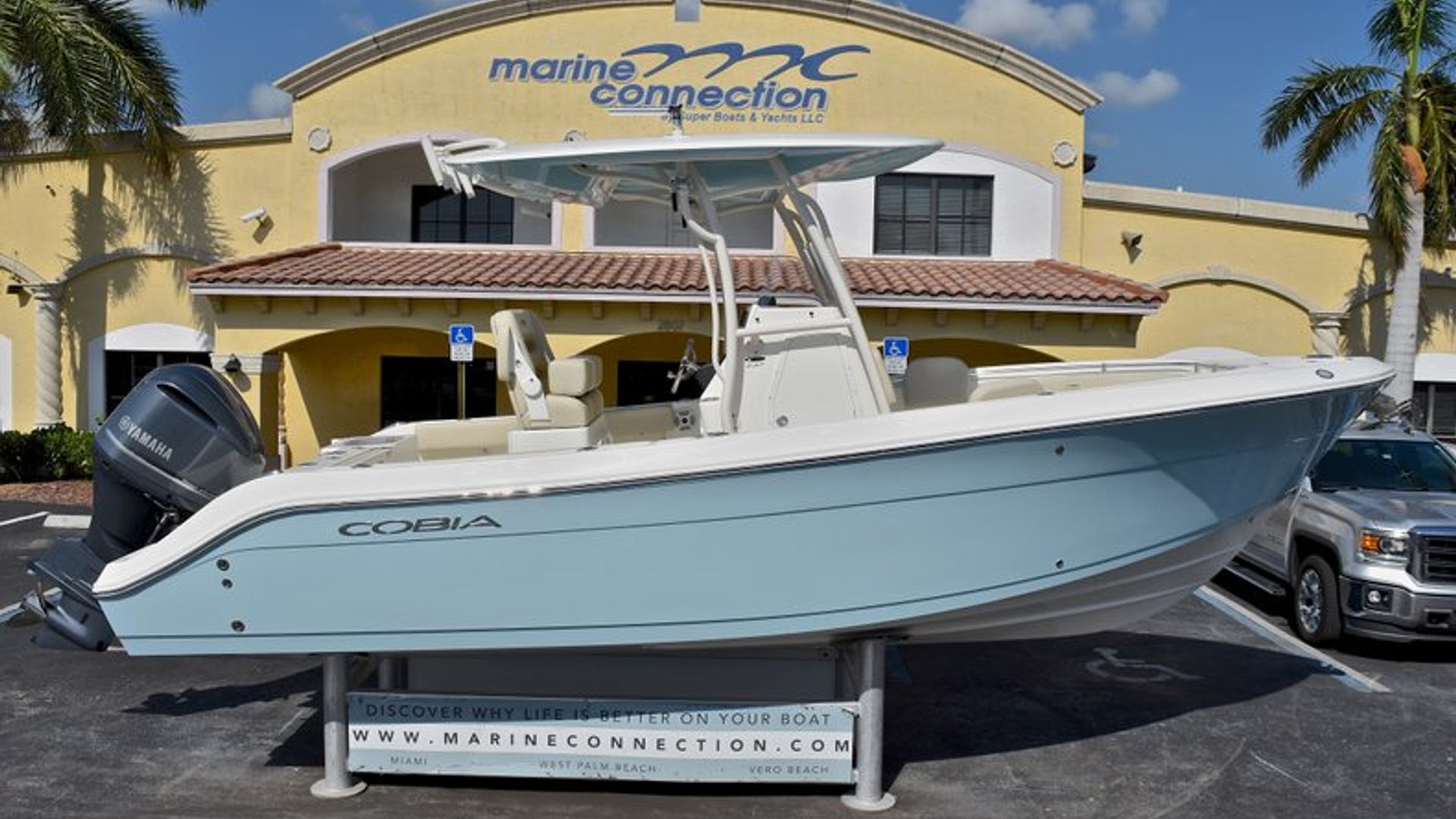 New 2018 Cobia 237 Center Console #P008 image 1