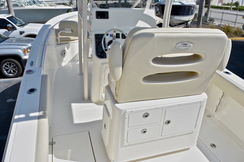 Thumbnail 9 for New 2018 Cobia 237 Center Console boat for sale in West Palm Beach, FL