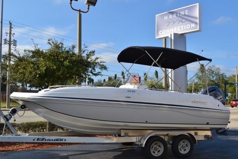 New 2017 Hurricane SunDeck Sport SS 211 OB boat for sale in West Palm Beach, FL