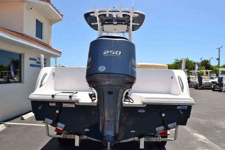 Thumbnail 5 for New 2015 Sportsman Heritage 231 Center Console boat for sale in Miami, FL