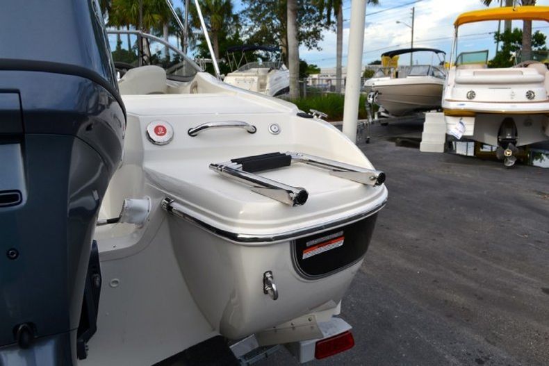 Thumbnail 24 for New 2013 Stingray 191 LX Bowrider boat for sale in West Palm Beach, FL