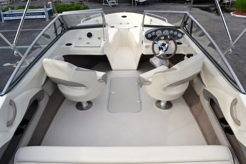 Thumbnail 28 for New 2013 Stingray 191 LX Bowrider boat for sale in West Palm Beach, FL