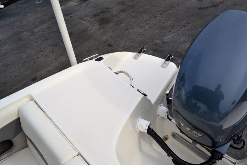 Thumbnail 35 for New 2013 Stingray 191 LX Bowrider boat for sale in West Palm Beach, FL