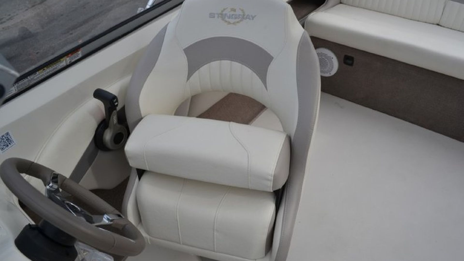 New 2013 Stingray 191 LX Bowrider #S9YR image 45