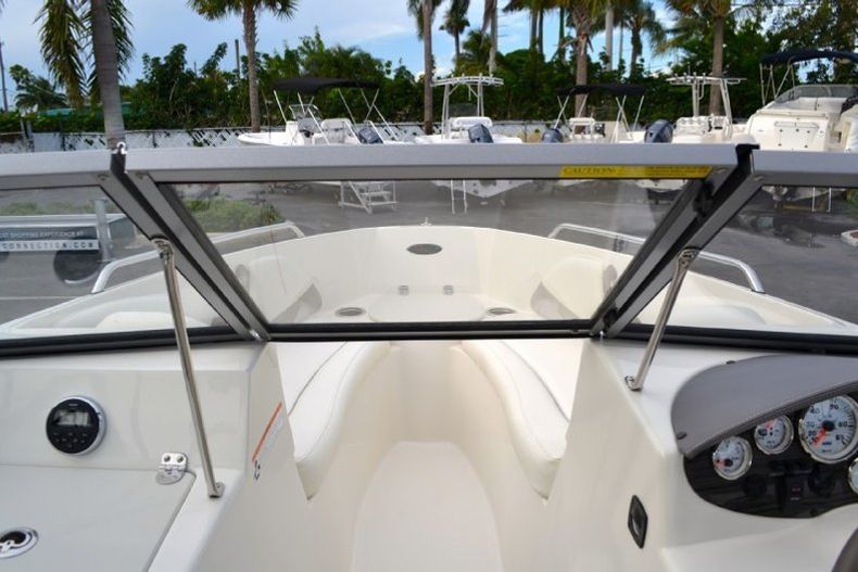 Thumbnail 55 for New 2013 Stingray 191 LX Bowrider boat for sale in West Palm Beach, FL
