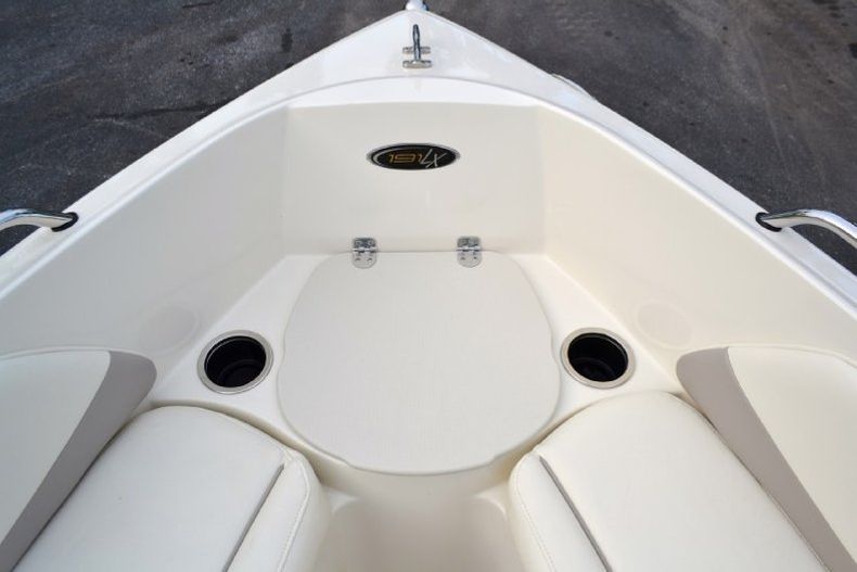 Thumbnail 59 for New 2013 Stingray 191 LX Bowrider boat for sale in West Palm Beach, FL